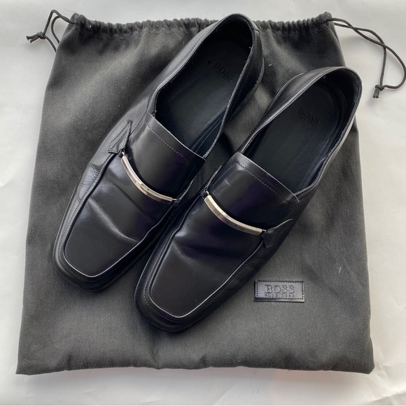 ⭐️HOST PICK⭐️ Hugo Boss Dress Shoes - Picture 5 of 7